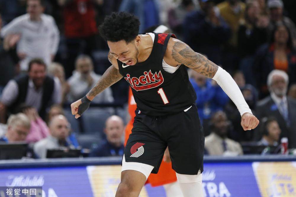 后防线显然 后防线显然