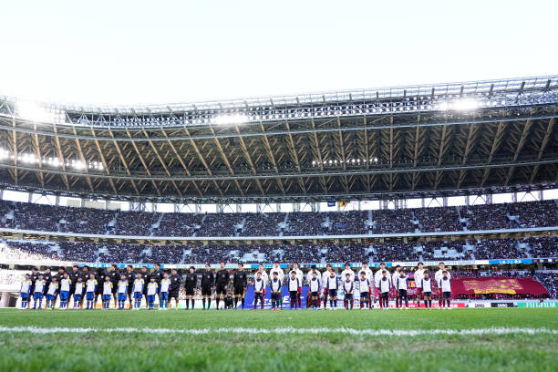 而詹姆斯则 而詹姆斯则